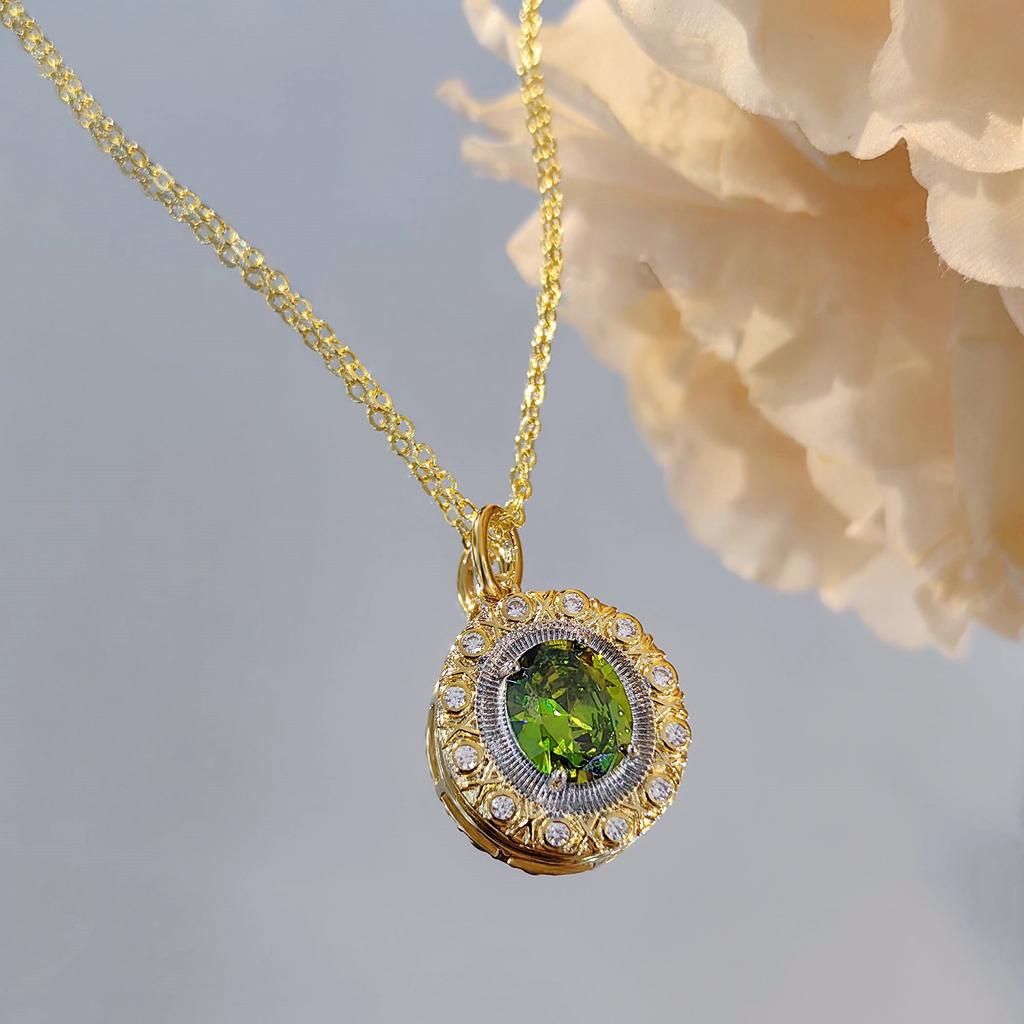 Imitation Natural Peridot Pendant, High-End Zircon Necklace, Italian Two-Color Gold Round Collarbone Chain.