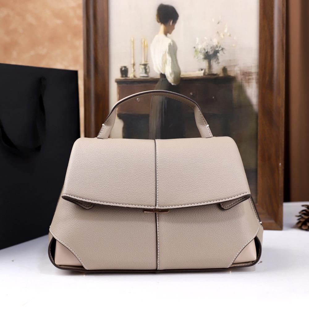 Autumn And Winter Retro Simple Handbag Versatile Atmosphere Solid Color Shoulder Messenger Bag Hand Bag Commute