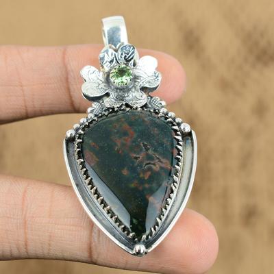 Frauentags-Sale Birnenförmiger Blutstein Peridot 925 Silber Ehefrau Neuer Blumenanhänger
