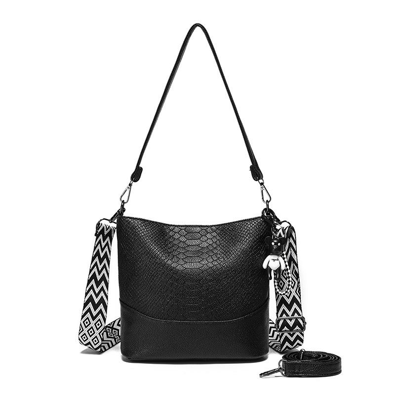 Women's bag wide shoulder strap webbing bag new crocodile pattern trendy new shoulder messenger bag women's bucket bag
