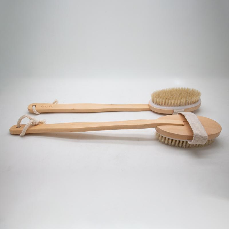 Kartáč na tělo s dlouhou rukojetí z kančích štětin pro suché kartáčování a exfoliaci