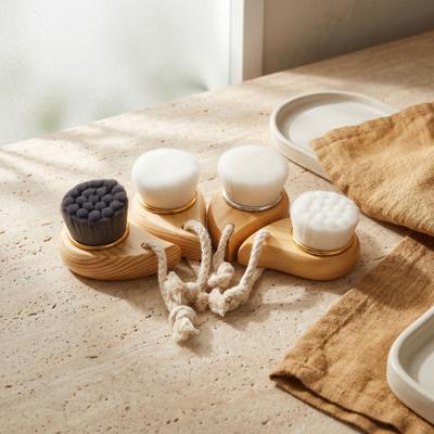 Spazzola Detergente Viso a Setole Morbide Pulizia Profonda Pori Spazzolino per Lavaggio Viso da Viaggio Uomini Donne con Manico Ergonomico in Legno