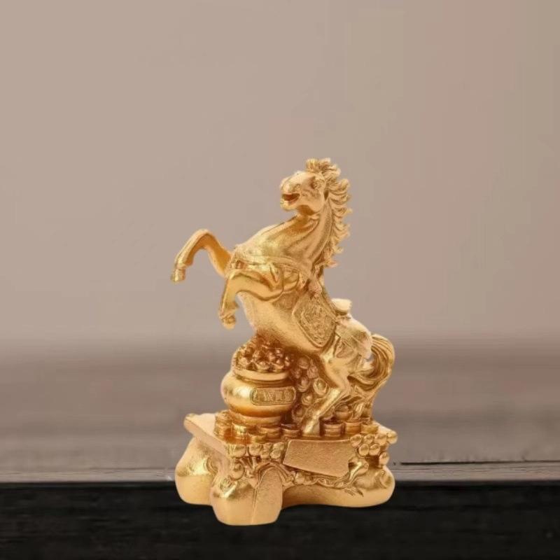 

1PCS Creative Brass Horse And Monkey Cute Statue Key Chain Pendant Home Office Desktop Ornaments Funny Toys