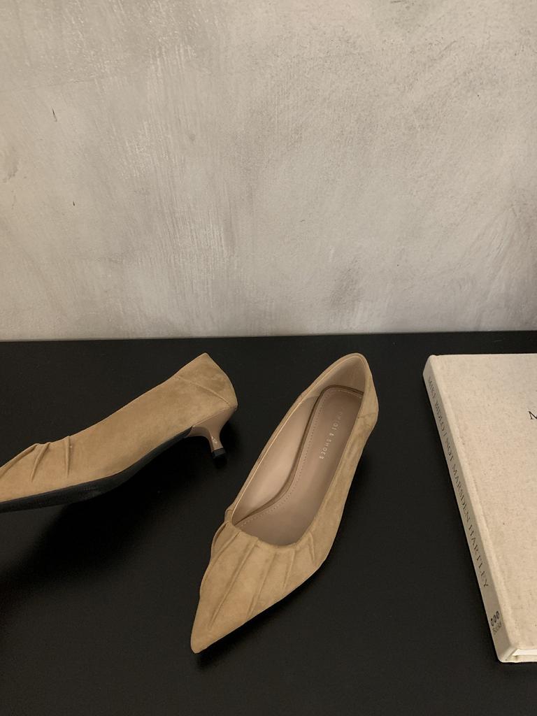 French Kitten Heel Medium High Heel Pointed Pleated Single Shoes Women's Shoes 2025 Summer Temperament Suede Black Commuter Shoes
