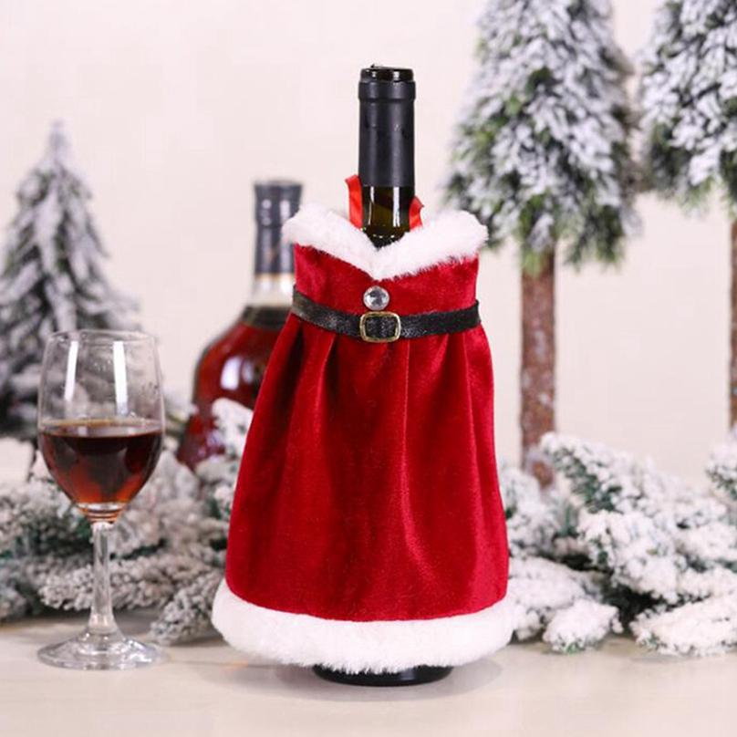 Red Wine Christmas Dining Table Set with Fashion Christmas Wine Bottle Covers Decoration