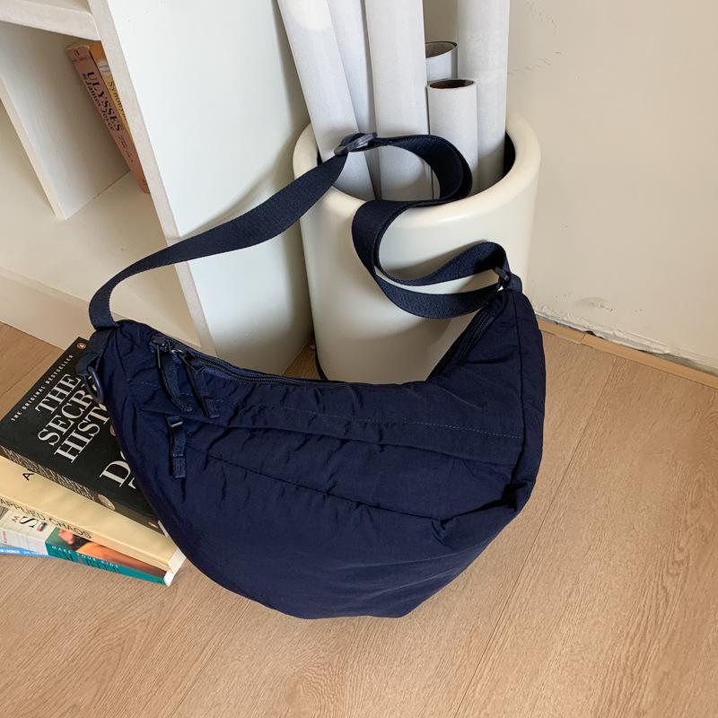 Simple and Versatile Crossbody Bag College Casual Shoulder Bag Japanese Lightweight Dumpling Bag