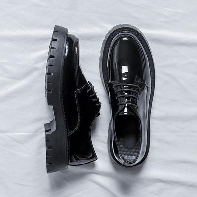 Scarpe da uomo verniciate lucide con suola spessa versione coreana della tendenza a un pedale punta tonda scarpe in pelle piccole scarpe alla moda personalizzate 21289-R
