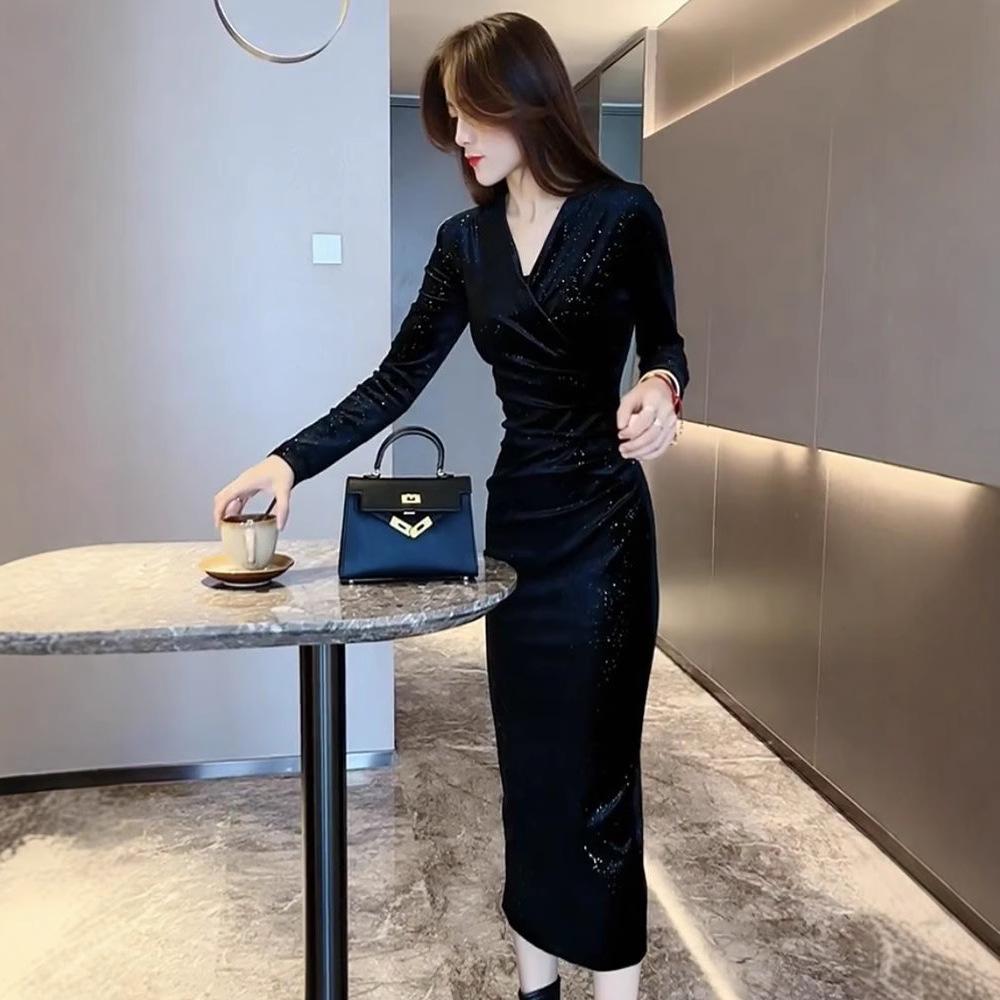 

Velvet V-Neck Slimming Dress - 2025 Spring/Autumn Collection Extra Large чёрный