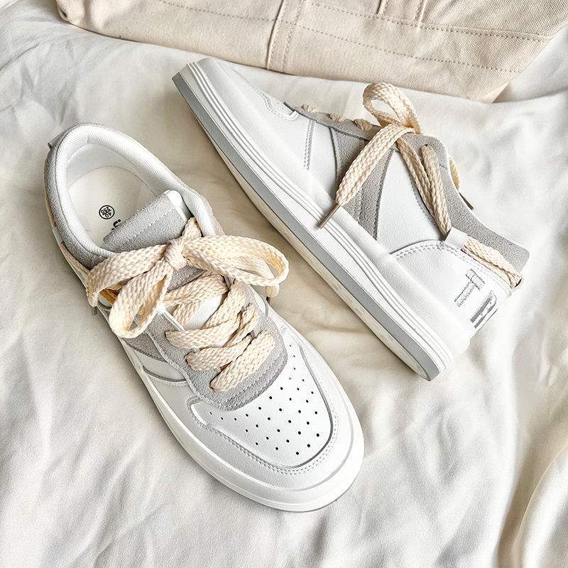 Yuanbo yuanbo herrskor trendiga skor 2025 nya brädskor herrskor små vita skor mångsidigt mikrofiberläder Guochao sportskor