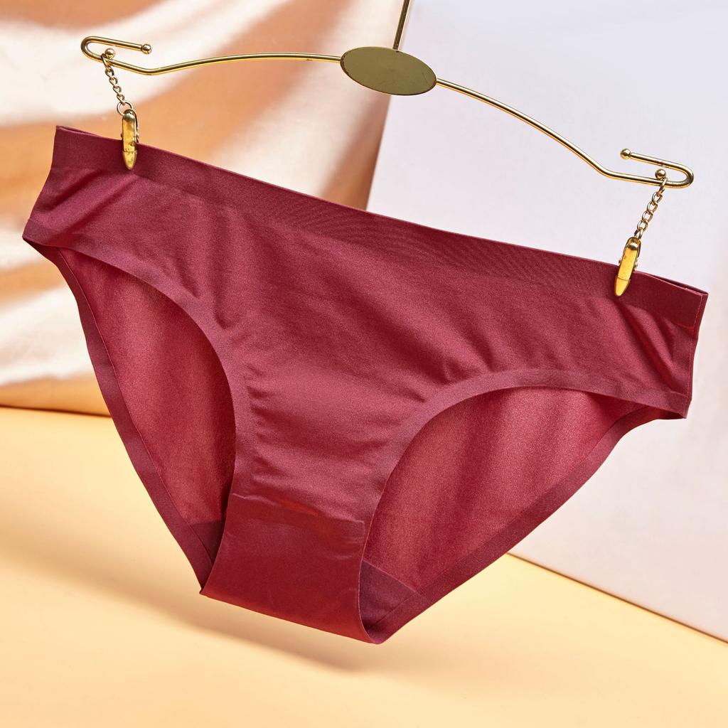 Women's Summer Ice Silk Seamless Underwear Sexy Triangle Pants Women's Simple Underwear Low Waist Breathable