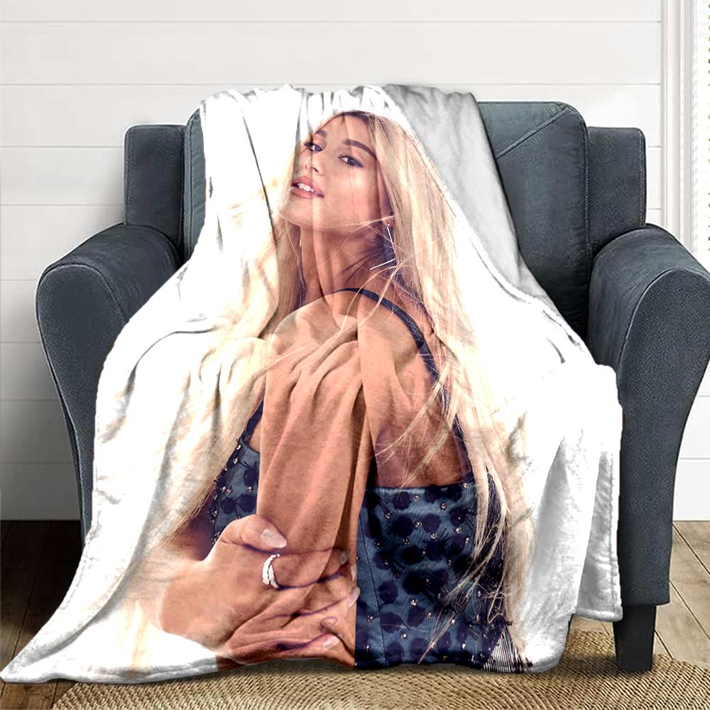 Blonde Hair Elegant Pose Blanket Soft Throw Blanket For Home Bedroom Bed Sofa Travel Office Solid Christmas Blanket