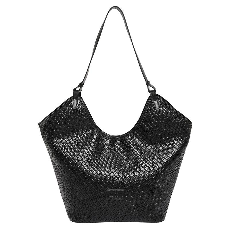 Soft leather woven pattern underarm bag women's new trend casual simple tote bag single shoulder handbag women