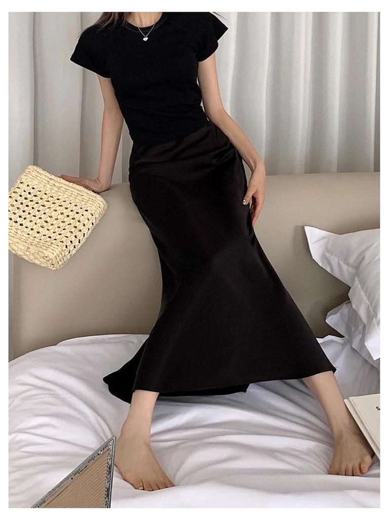 Damska spódnica satynowa z wysokim stanem typu rybka - Wiosna 2024