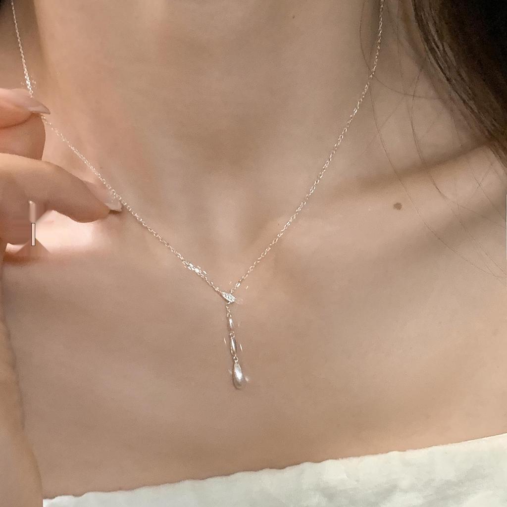 Elegant S925 Sterling Silver Water Drop Chain Tassel Necklace for Women - High-End Brushed Clavicle Choker Trendy and Simple Design