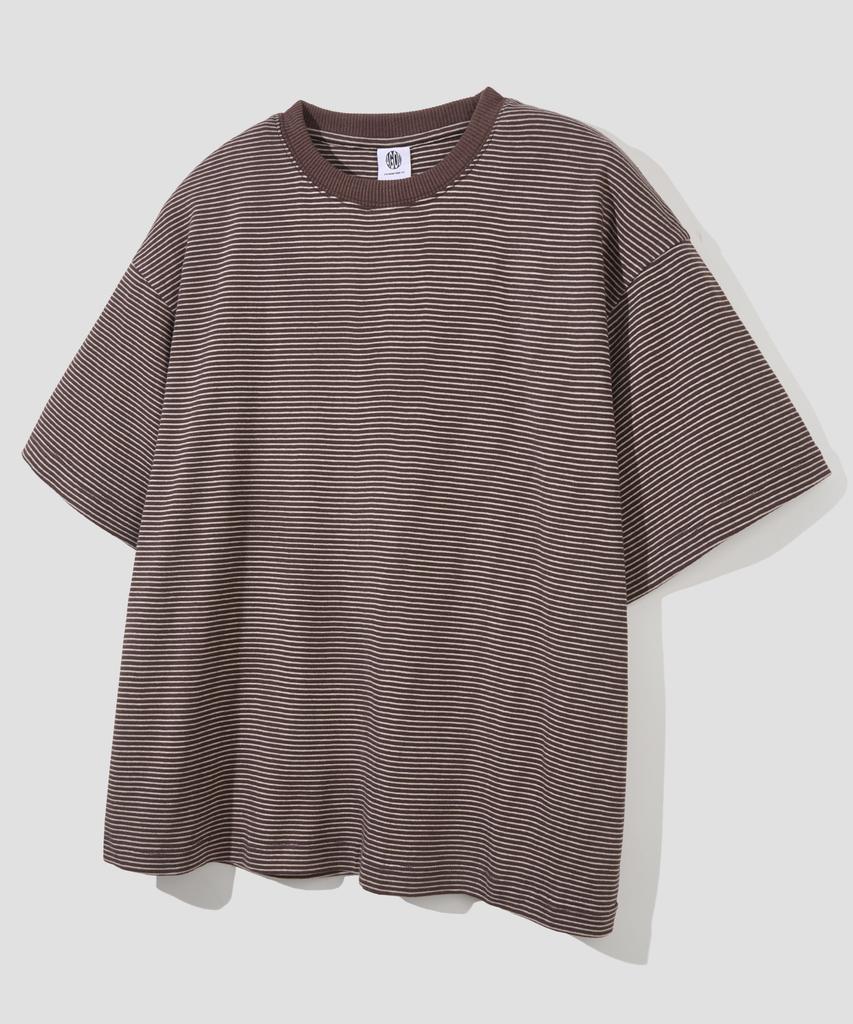AGOD Back Incision Stripe Half T-Shirt [Brown]