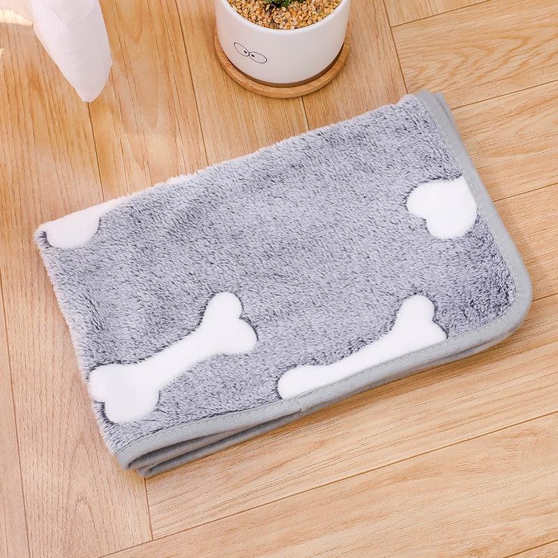 Warm Flannel Pet Blanket for Cats and Dogs Thickened Paw Print Cozy All Season 3 Sizes