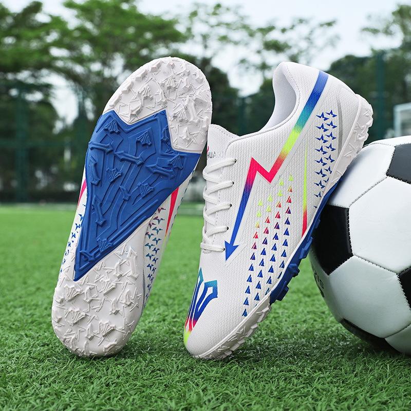 New Broken Nail Football Shoes Men's Adult Sports Training Shoes Men's and Women's Youth Long Nail Sports Shoes