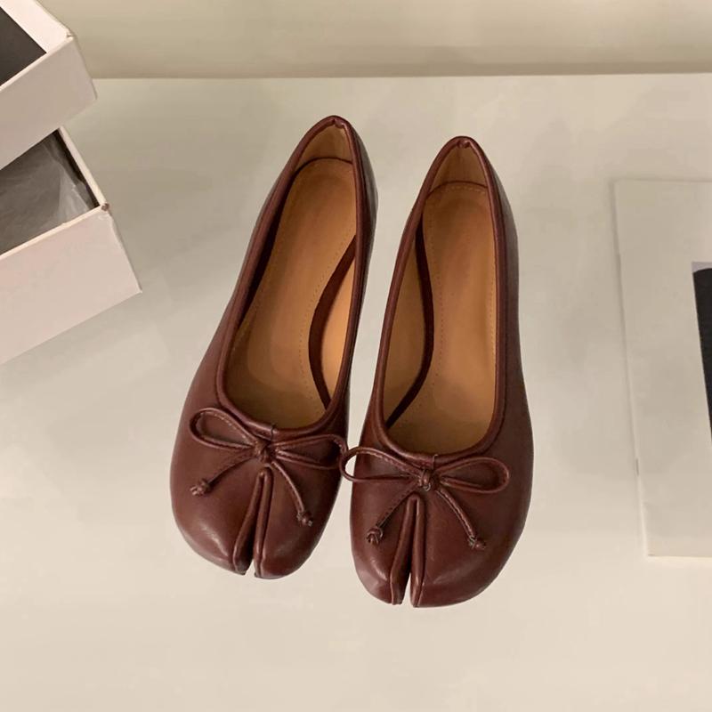 Mode SUOJIALUN 2024 Höst Dam Flats Mode Delade Tår Grunda Slip On Damer Casual Loafers Mjuka Flats Utomhus Klänning Boa