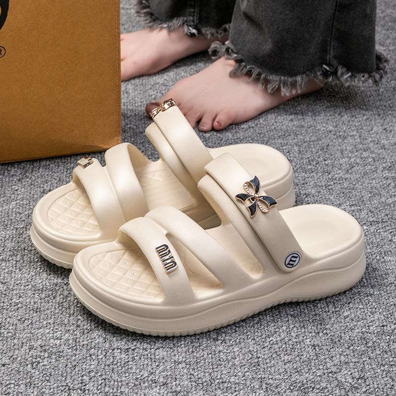 Summer new platform butterfly embellishment women's slippers wearing beach shoes casual indoor women's sandals