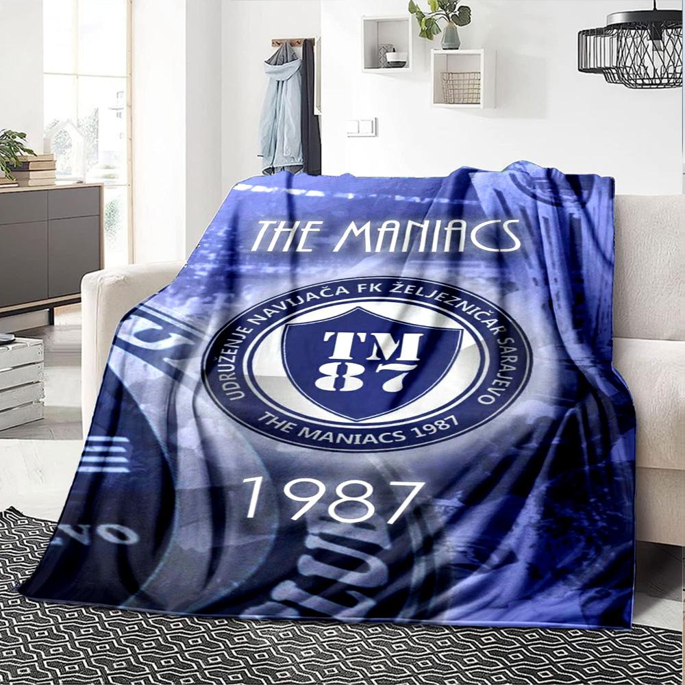 FKŽ Club Print Flannel Blanket High Quality Warm Comfortable Cover for All Seasons Perfect for Gifts Home Decor