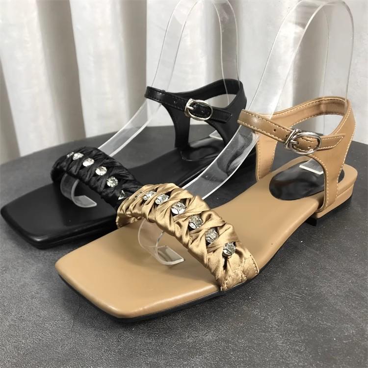 Fashion Female Sandal Buckle Strap Women's Low Shoes Square Toe 2025 Summer Girls Low-heeled Real Open Beach Retro New Genuine Leather R