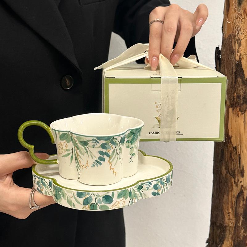Tasse à café et soucoupe en céramique design rétro français Exquise haut de gamme luxe léger Tasse et soucoupe Coffret cadeau Souvenir cadeau