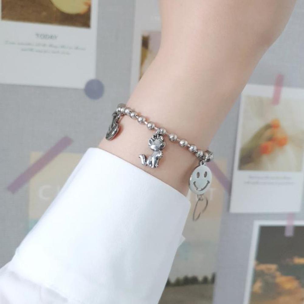 Happiness Smile 6 Pendant Surgical Steel Bracelet (S8575313)