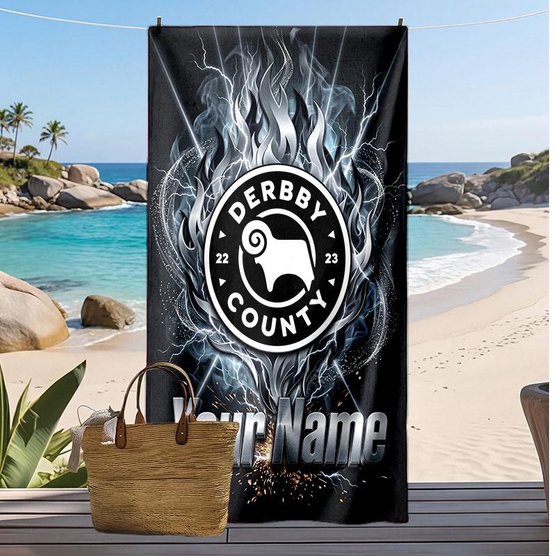 Toalla de Playa Personalizada Estampada Derby County Logo de Fútbol Apoyo Nombre Personalizado Texto Toalla Absorbente Para Deporte Viaje Regalo Especial