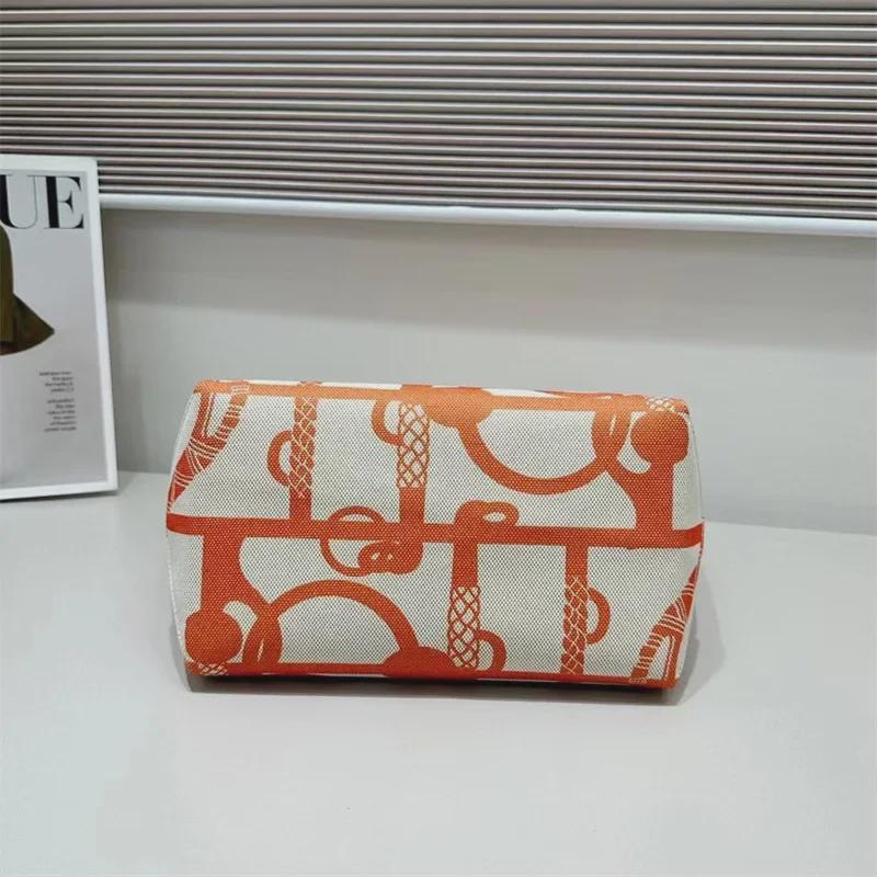 2024 High-End Women's Canvas & Leather Tote: Versatile, Large-Capacity, Handheld or Shoulder Bag