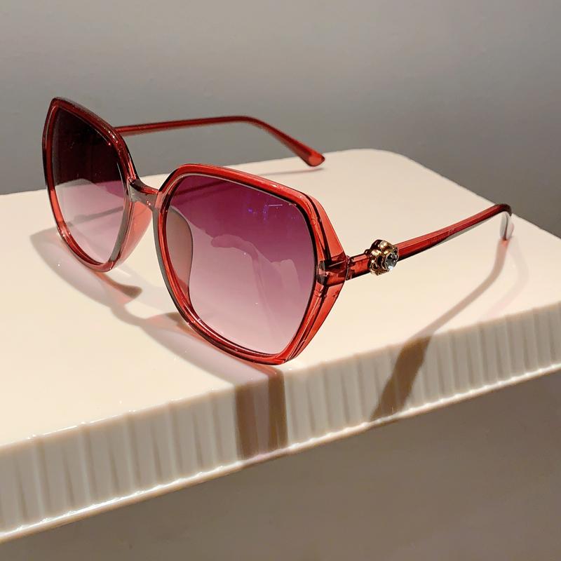 Stylish Design Gradient Shades Fashion Square Women's Sun Glasses Oversize Decoration Sunglasses for Travelling Driving