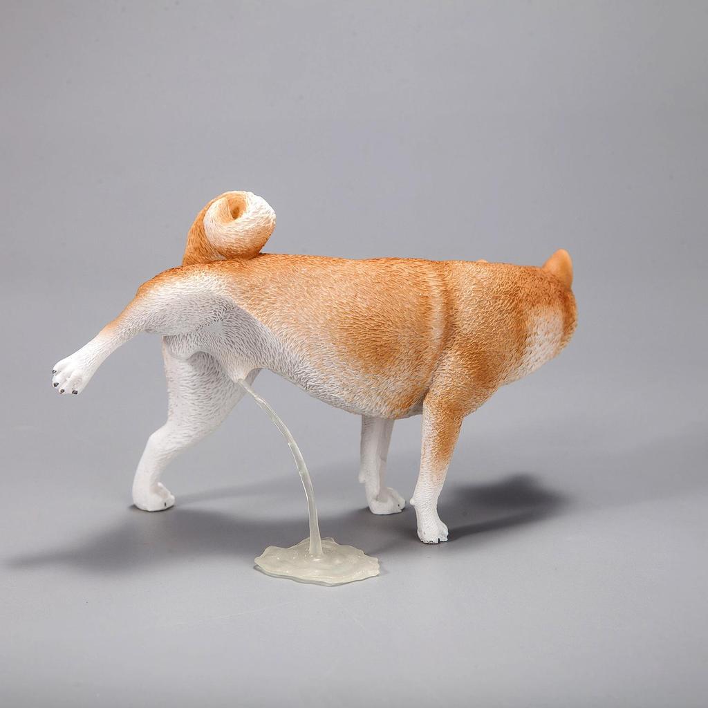 Shiba Inu Peeing Car Ornament – Creative Puppy Interior Decoration Gift