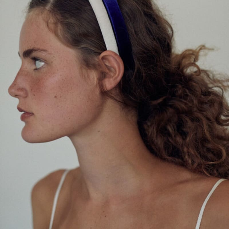 Elizabeth Moments Slim Velvet Headband