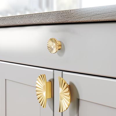 Accessori e parti di mobili – Maniglie per porte