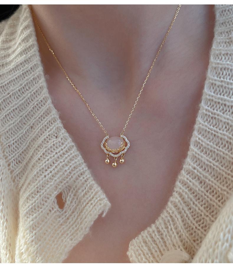 Guochao Ruyi Pendant Necklace: Women's Retro Ethnic Longevity Lock Collarbone Chain - Elegant Artistic Sweater Chain Trendy Design