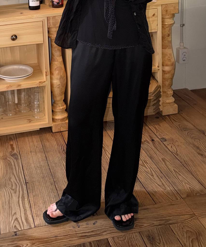Howaseu Silk Easy Pants (Silk Black)