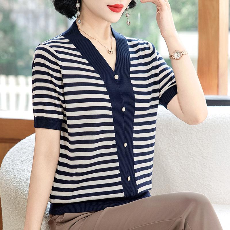 

Stylish Women s Summer Striped Knit Top - Age-Defying Casual Shirt for Mothers and Seniors 5XL (150-165 kg)