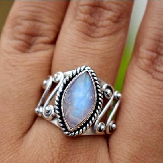 Retro Marquise Cut Ring – European & American Fashion Trend