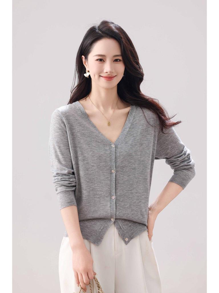 Autumn Wool V-Neck Women's Loose Slimming Knit Cardigan Sweater.