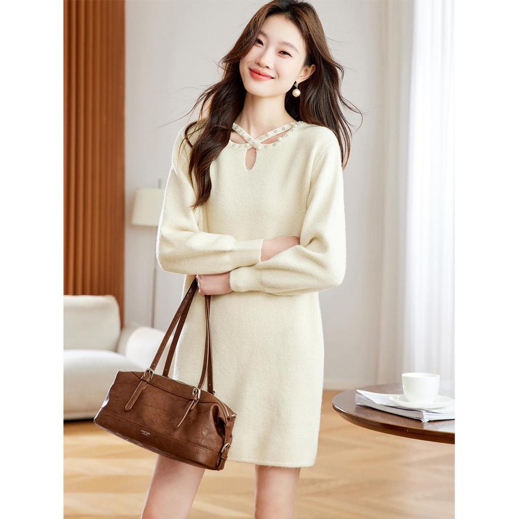 Elegant Beaded Mid-Length Knit Wool Dress for Women – Autumn/Winter 2025 Slimming Solid Base Layer.