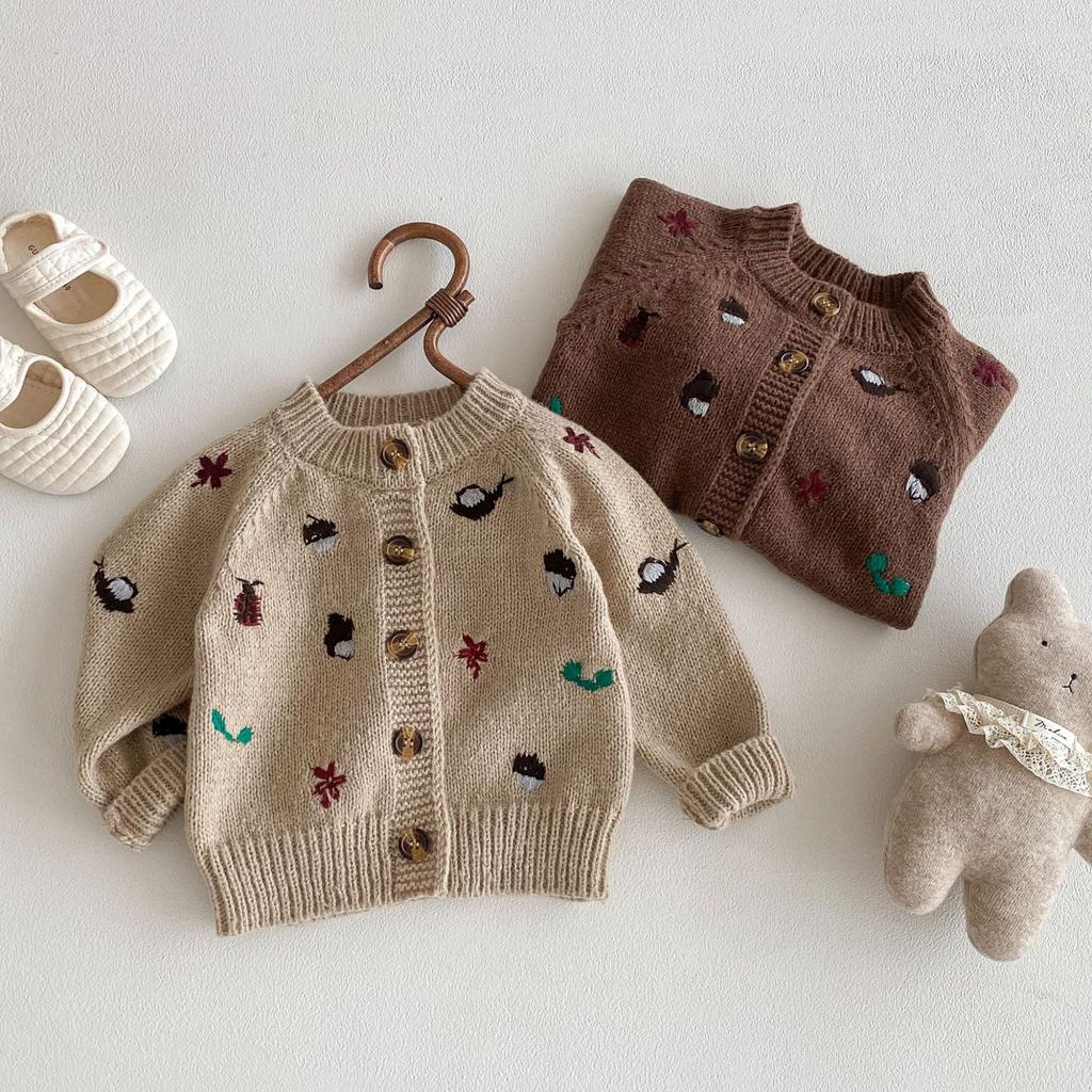 Autumn and winter new baby girl long-sleeved embroidered cardigan baby foreign versatile pine cone jacket top