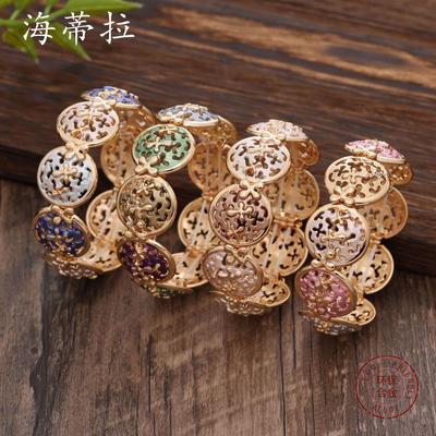 Round Hollow Geometric Clover Elastic Bracelet Fashion Premium Ladies Versatile Flower Bracelet