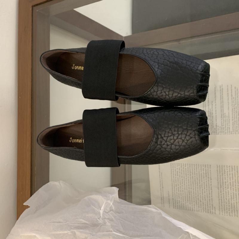 French retro Mary Jane shoes women's 2025 autumn new fashion temperament square head thick heel with skirt commuter shoes