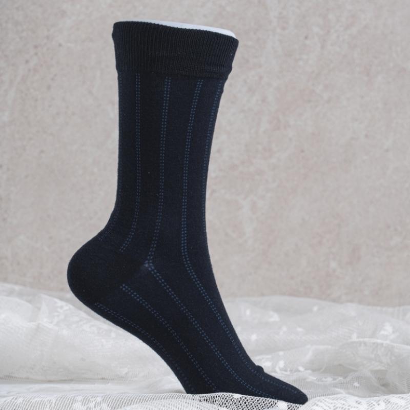 Monfoot Socken mit vertikalem Muster Marineblau