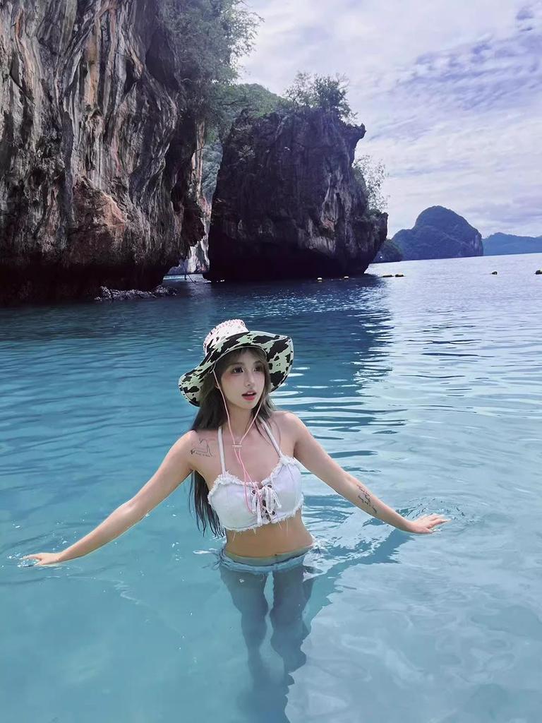 Summer Sexy Net Celebrity Denim Bikini: White Tie-Up Split Swimwear for Women