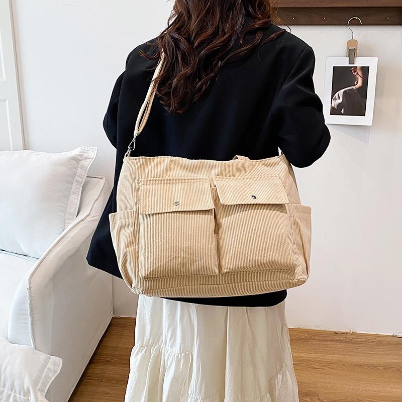 Fashion Commuter Velvet Bag Solid Color Shoulder Tote Bag Women's Casual Versatile Simple Messenger Bag Student Armpit Bag
