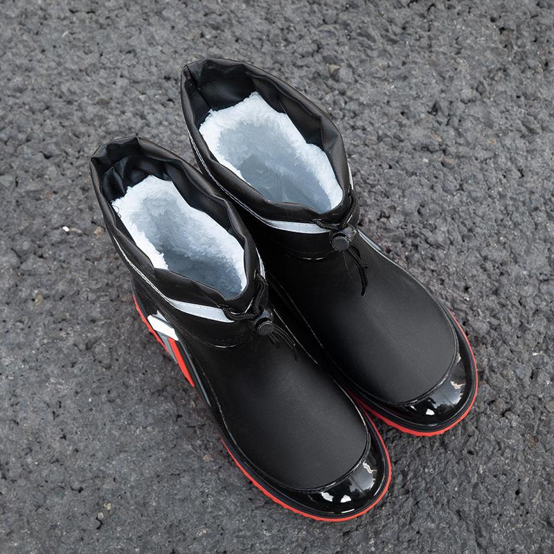 Rain shoes men's medium tube non-slip waterproof shoes new fashion outdoor closed water boots warm short tube rubber shoes men's fashion