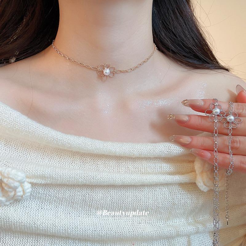 Korean Ins Hollow Flower Pearl Necklace Bracelet Casual Fashion Versatile Jewelry Set Light Luxury Niche Jewelry