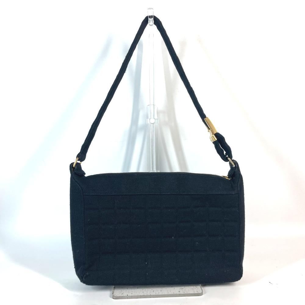 CHANEL Quilted Logo Chocolate Bar CC Mark accessory pouch Shoulder Bag Black