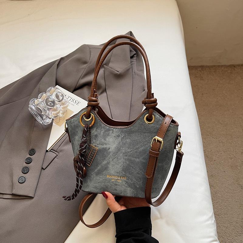 Handbag Women's Korean Version Ins Fashion Messenger Bucket Bag 2025 Autumn New Simple High-value Shoulder Women's Bag