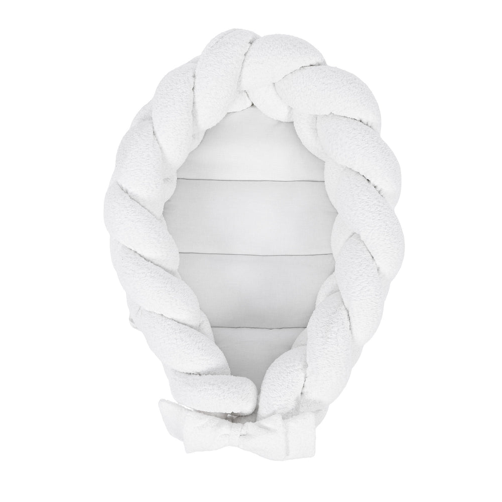 Baby Cocoon with Protective Braid – Boucle
